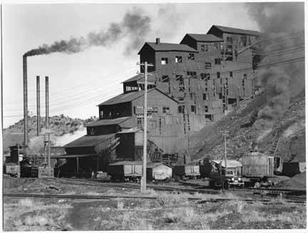 File:Coal Plant, Madrid c. 1935.jpg