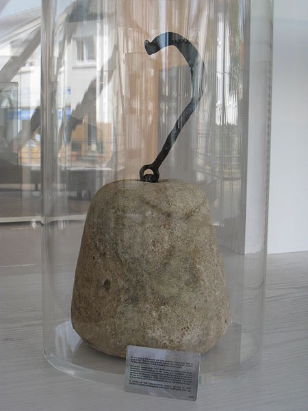 Ficheiro:RomanStoneWeight.jpg