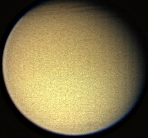 Fichier:Titan Cassini 2006.jpg