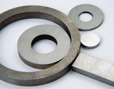 File:Samarium cobalt magnet.jpg