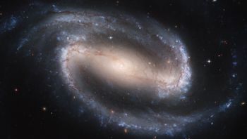 Barred spiral galaxyNGC1300.jpg