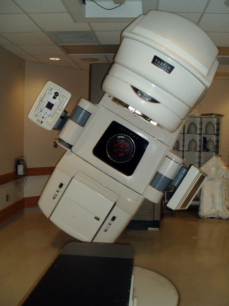 File:Radiaton machine.jpg