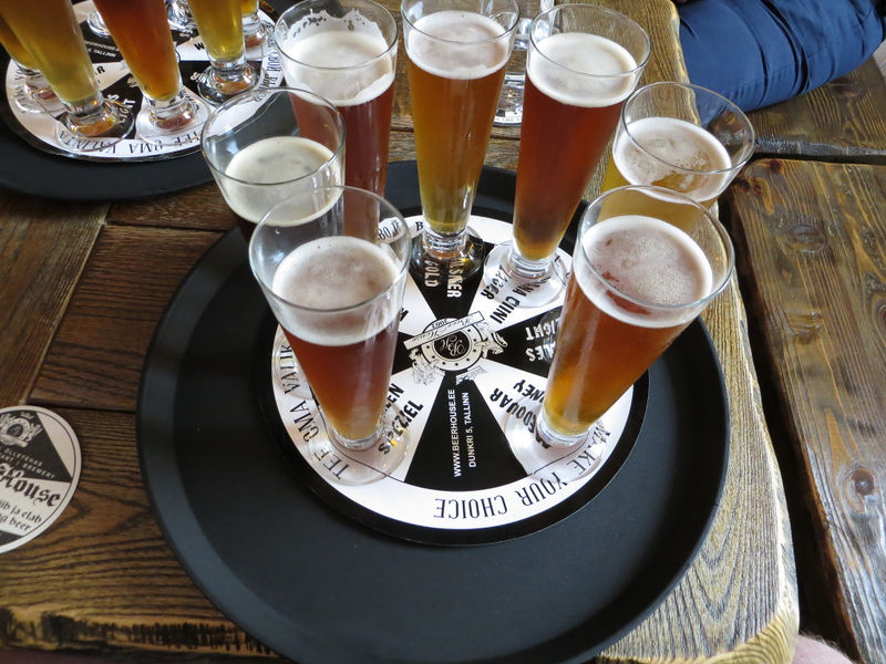 File:Samplesbeer.jpg