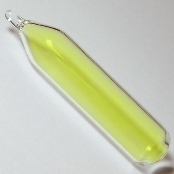 File:Fluorine.jpg